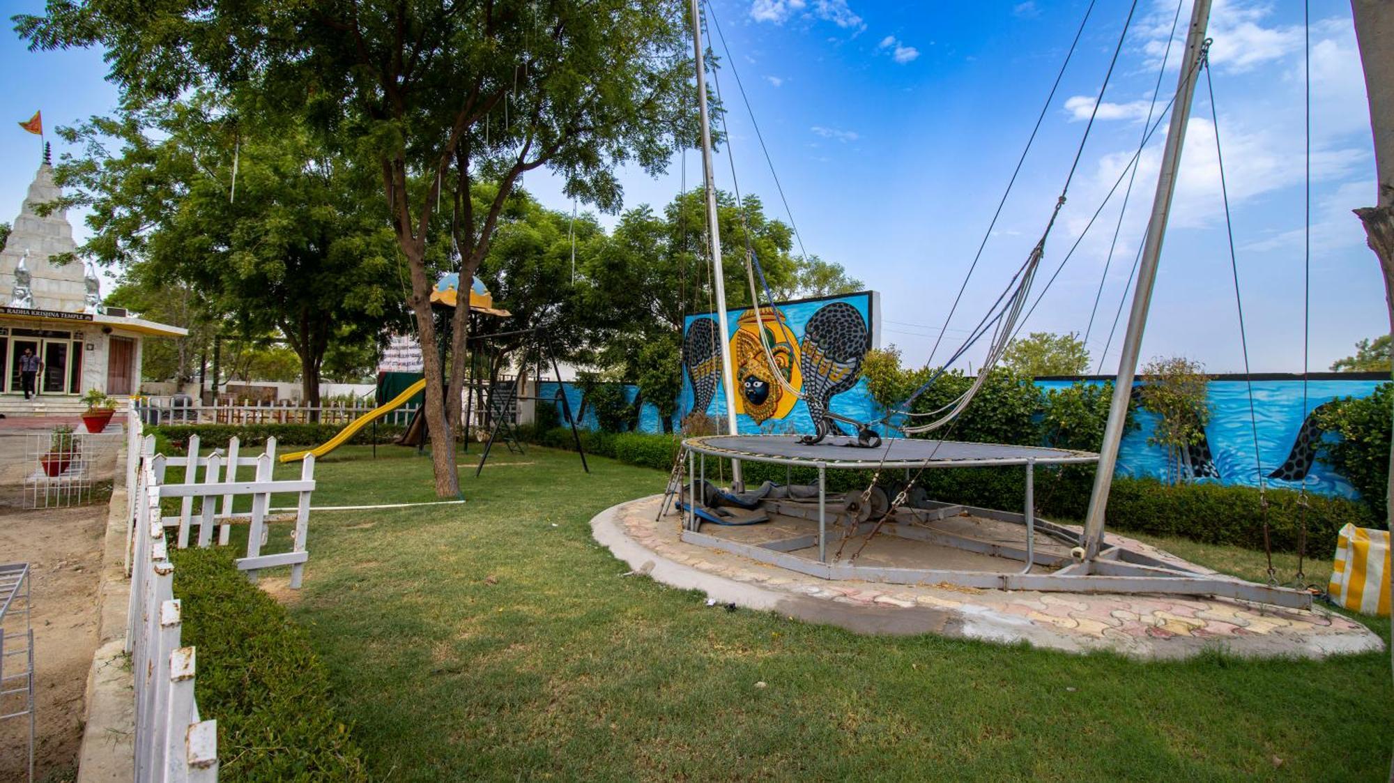 Elegance Resort Vrindavan Exterior photo