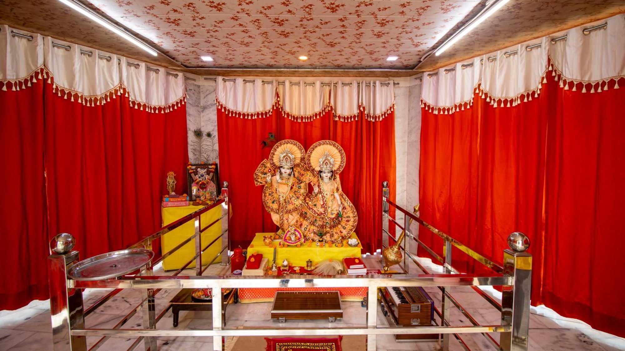 Elegance Resort Vrindavan Exterior photo