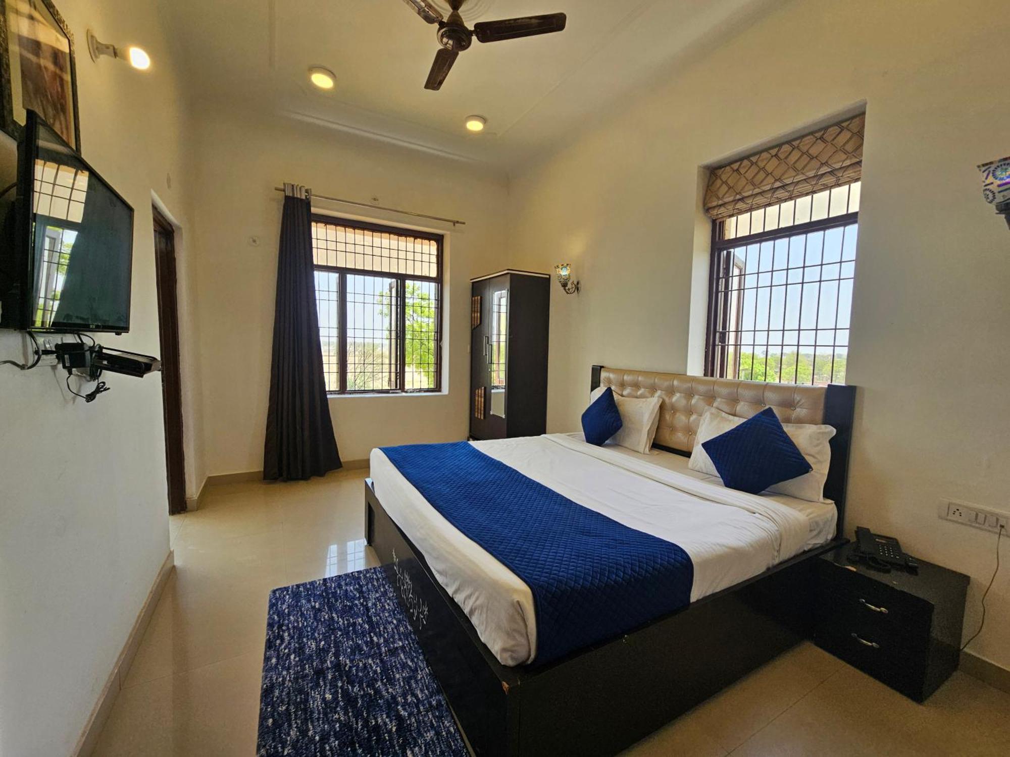 Elegance Resort Vrindavan Exterior photo