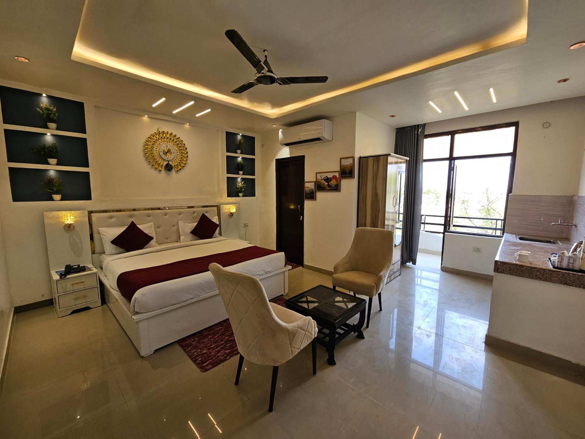 Elegance Resort Vrindavan Exterior photo