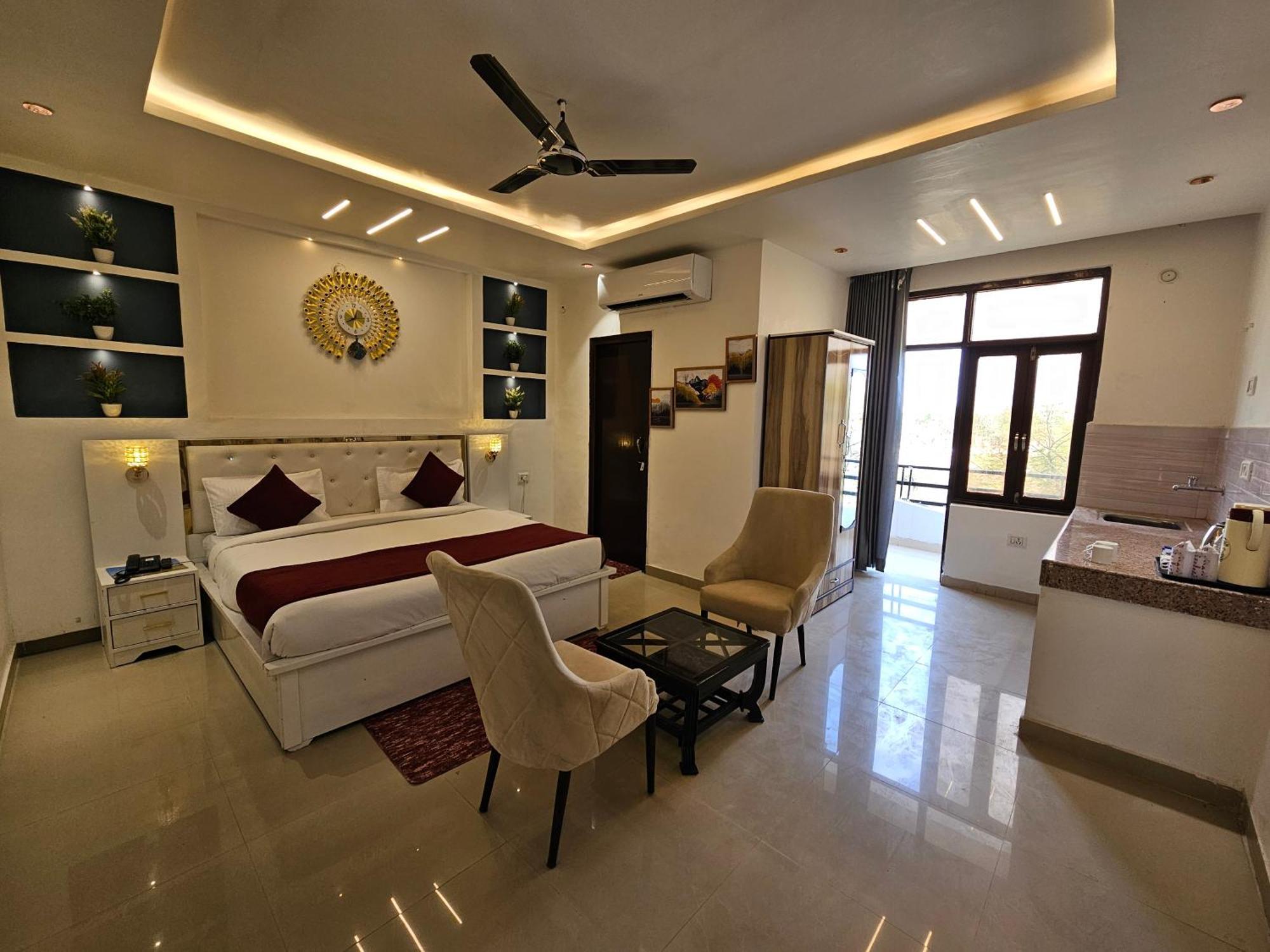 Elegance Resort Vrindavan Exterior photo