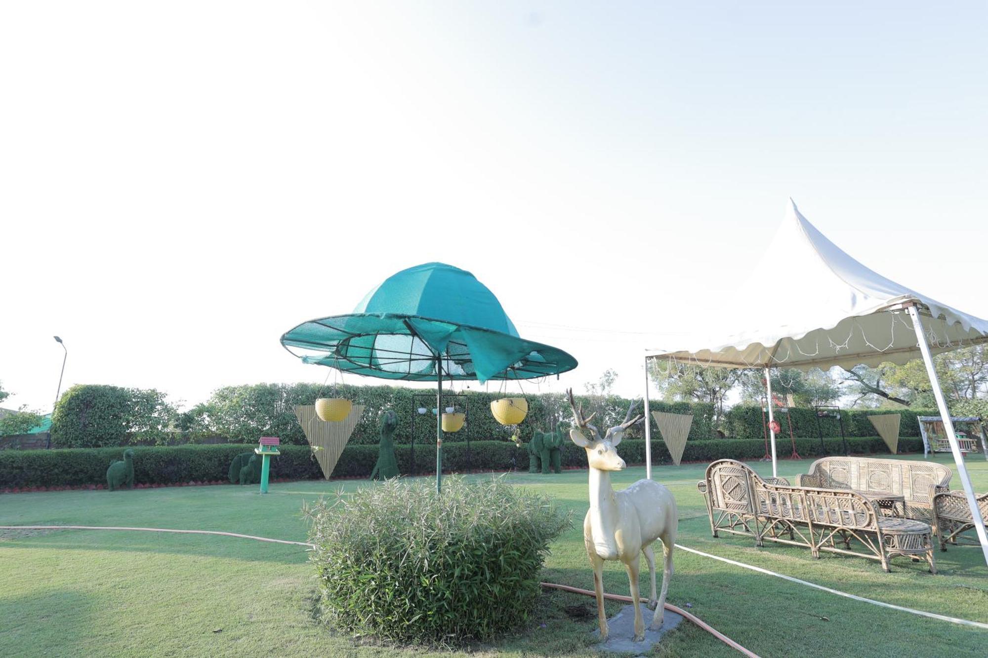 Elegance Resort Vrindavan Exterior photo